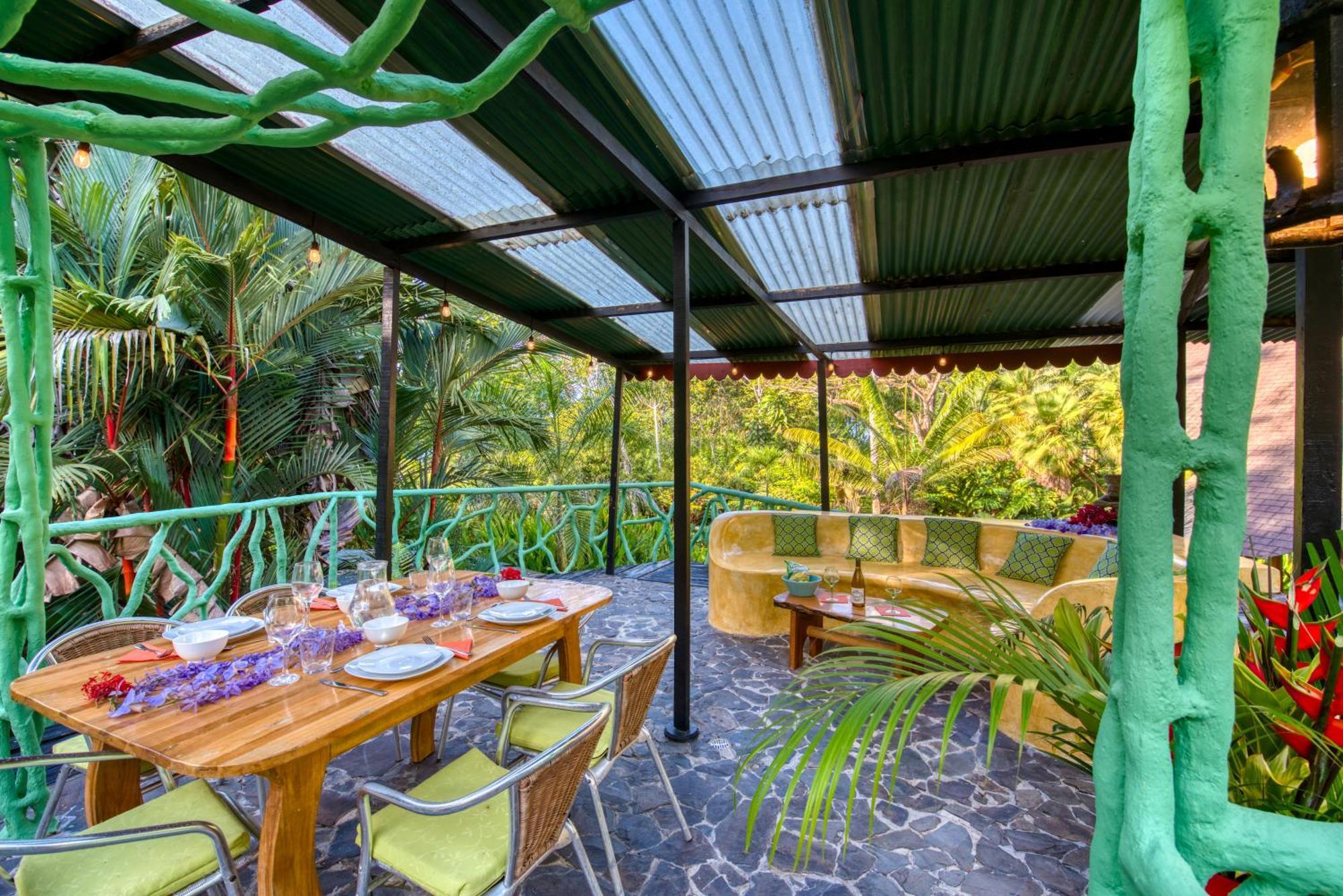 Tree House Beachfront Lodge Puerto Viejo de Talamanca Eksteriør bilde