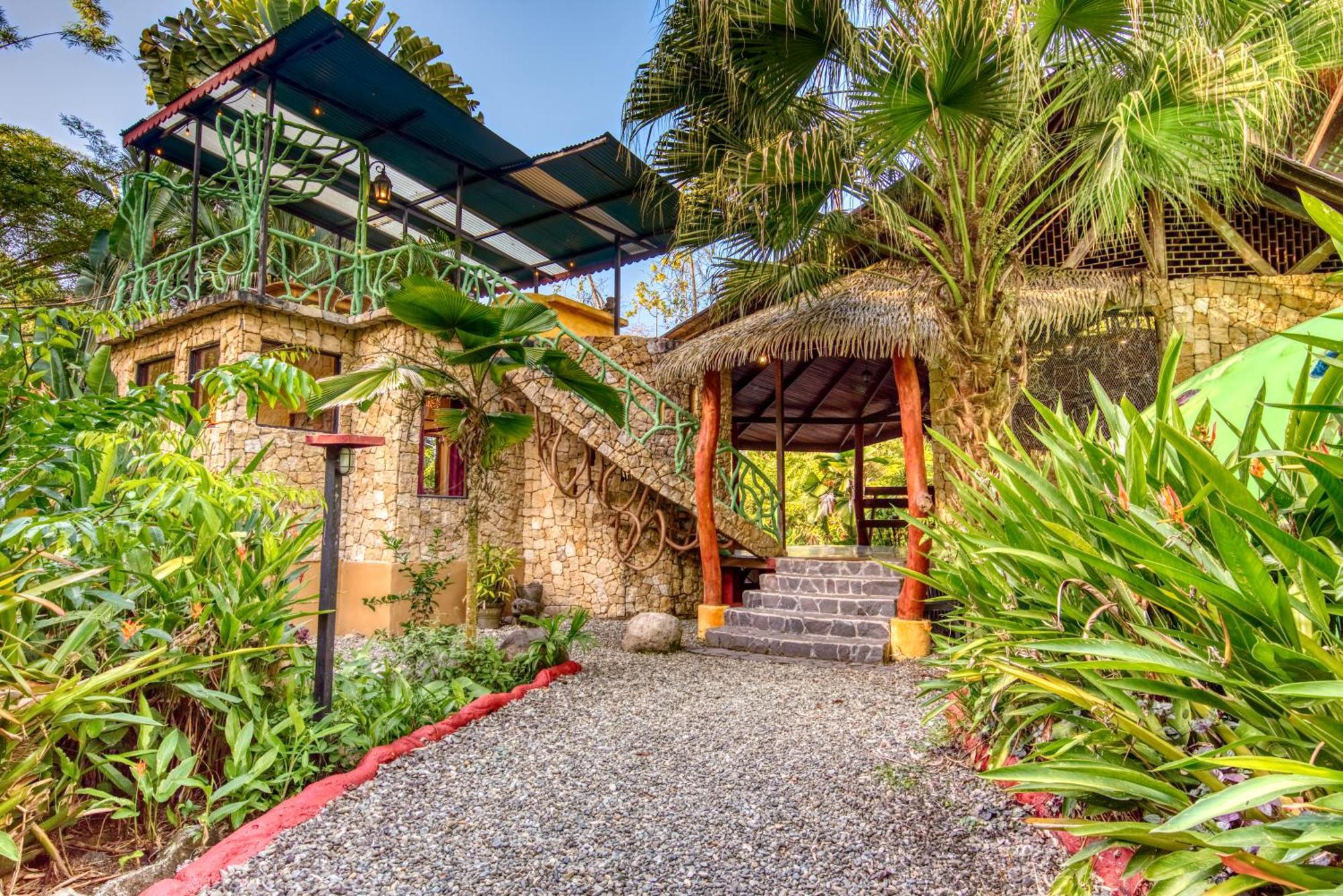 Tree House Beachfront Lodge Puerto Viejo de Talamanca Eksteriør bilde
