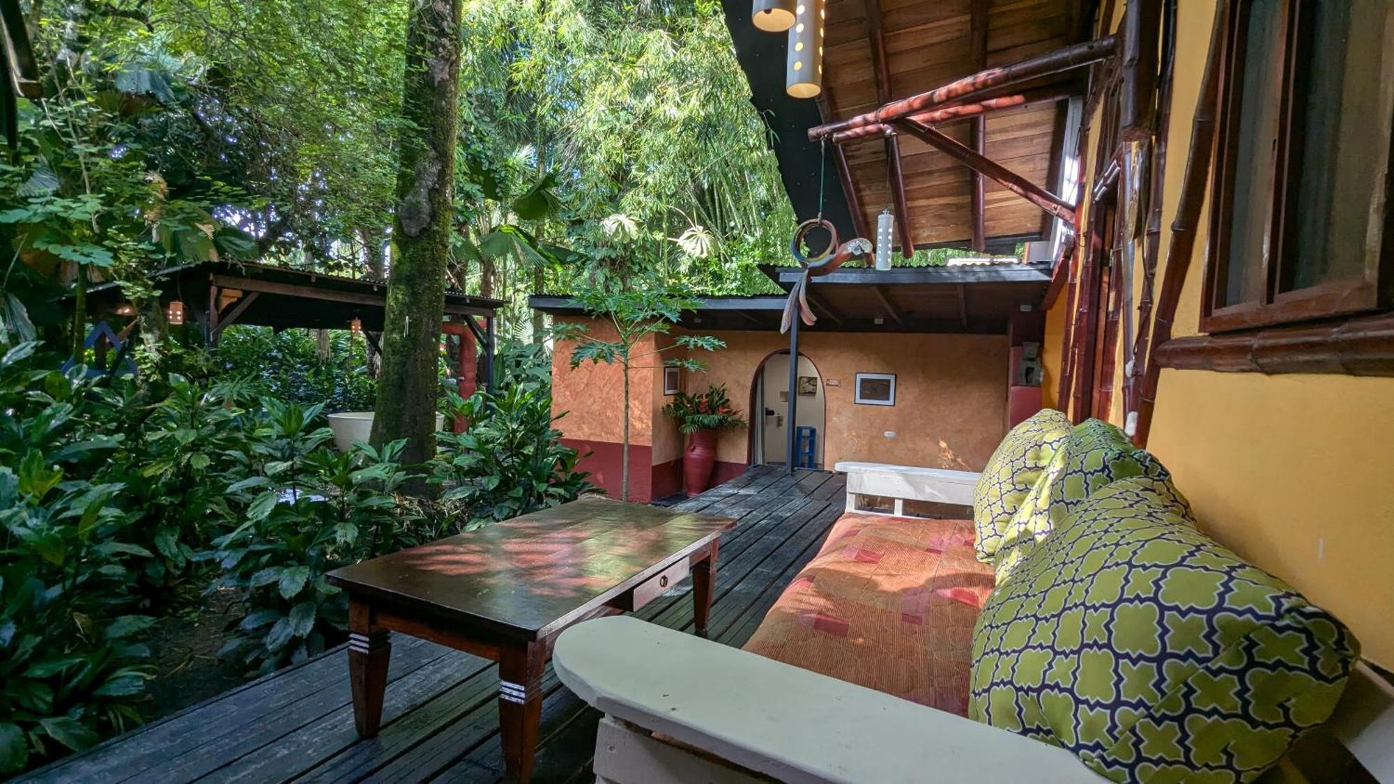 Tree House Beachfront Lodge Puerto Viejo de Talamanca Eksteriør bilde